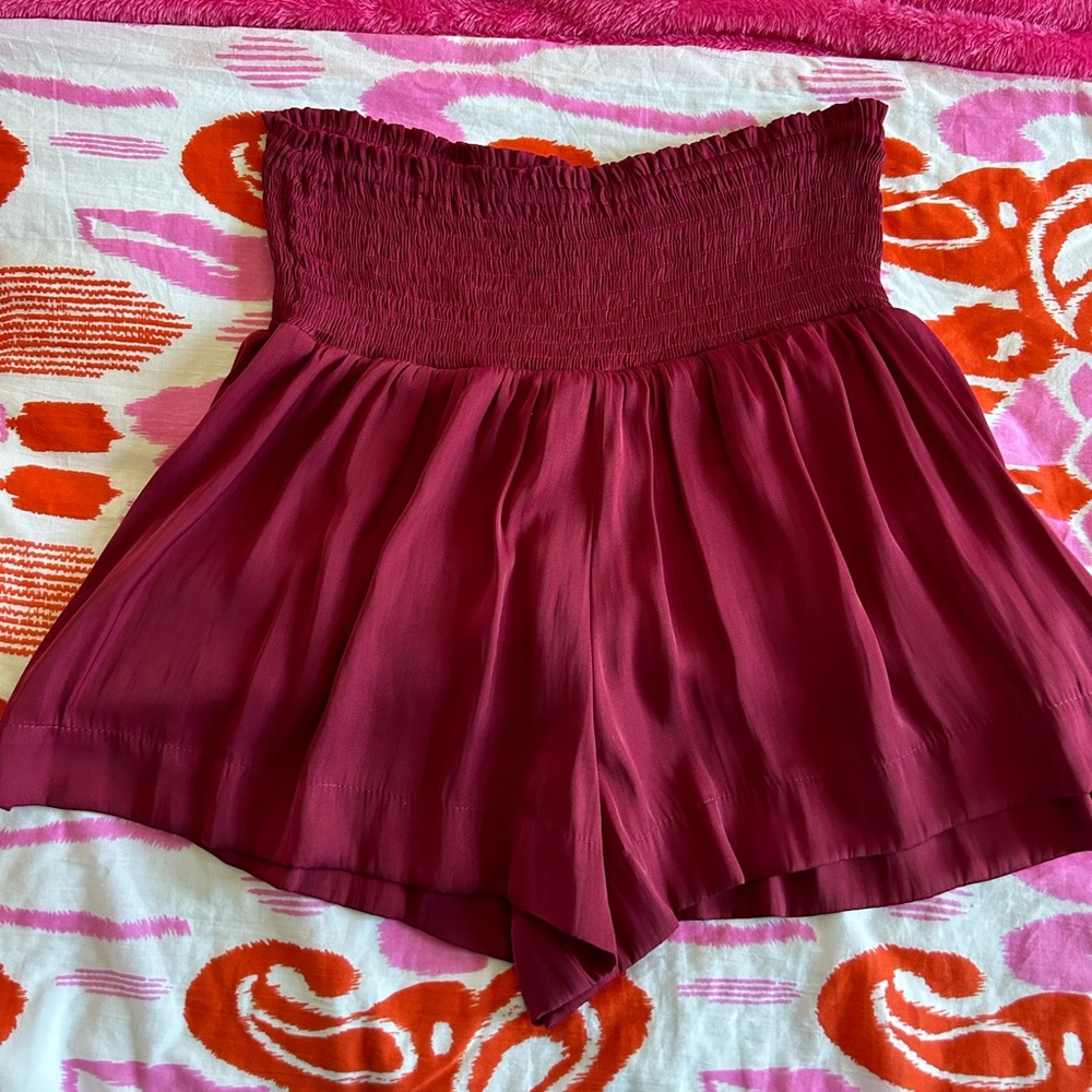 Natural life shorts